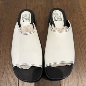 Beach Club Seychelles White/Black Slip-On Sandals
